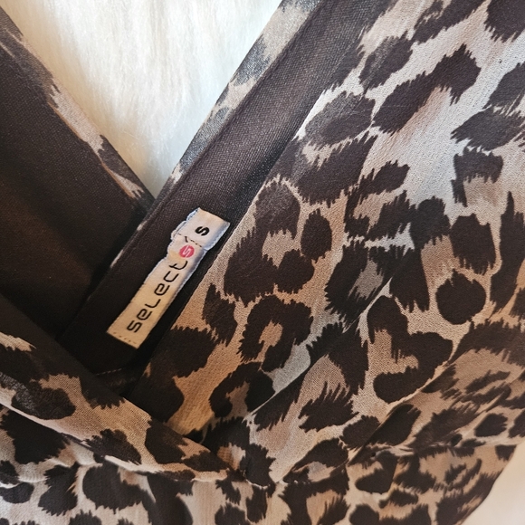 Selects Sexy Leopard Print Sleeveless Dress - Picture 7 of 8